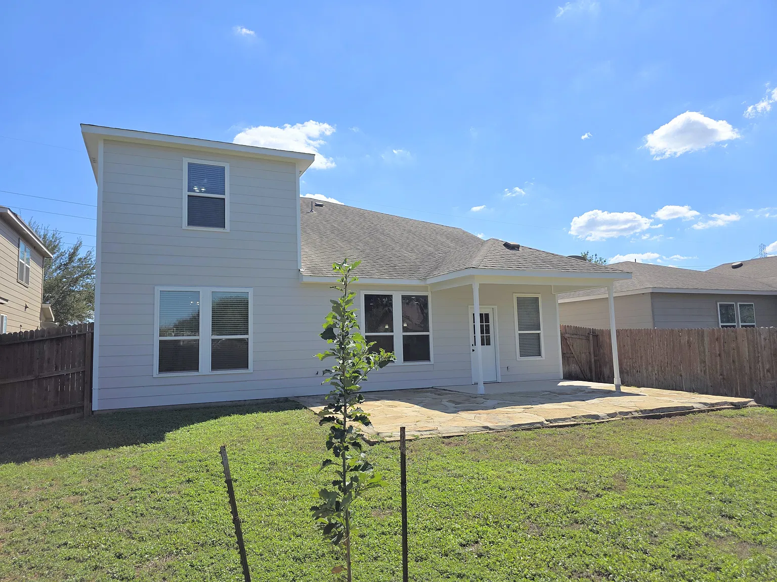 6 bed, 3004 sqft, $2,795 — Photo 4