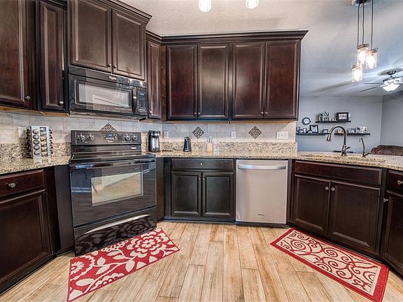 4th image of 96014 Aqua Vista Ct