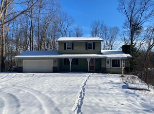 3950 Riverbend Dr SW, Grand Rapids, MI 49534