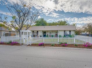 1221 Gardenia Dr, New Braunfels, TX 78130