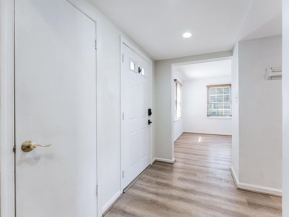 4th image of 818 Sycamore Ct