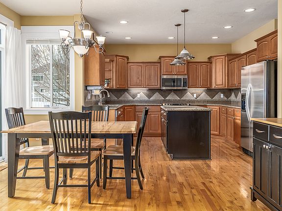 5th image of 17004 E Morningside Ln