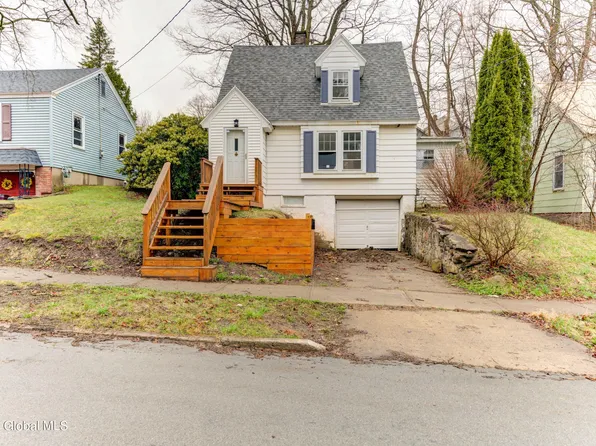 26 Gillen Terrace, Gloversville, NY 12078