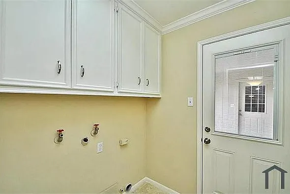 10030 Windriver Dr — Photo 8