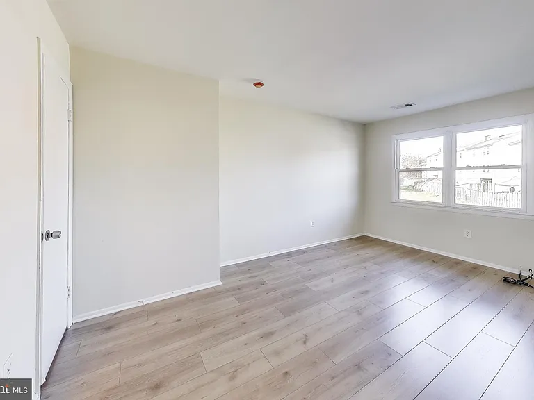 6403 Entwood Ct — Photo 21