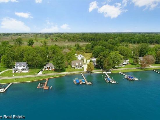 2300 S Channel Dr Harsens Island Mi 48028 Mls 2210020219 Zillow