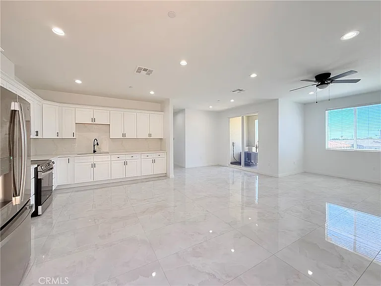 8153 Banana Ave #301 — Photo 4