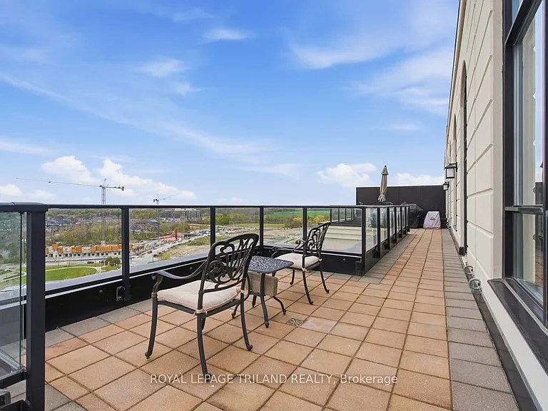 240 Villagewalk Blvd #1403 — Photo 31
