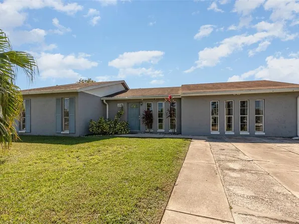 218 Dahlia Dr, Kissimmee, FL 34743