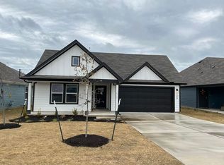 108 Fort Clark Springs Dr, Hutto, TX 78634