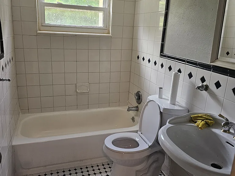 1018 Deal Ln — Photo 10