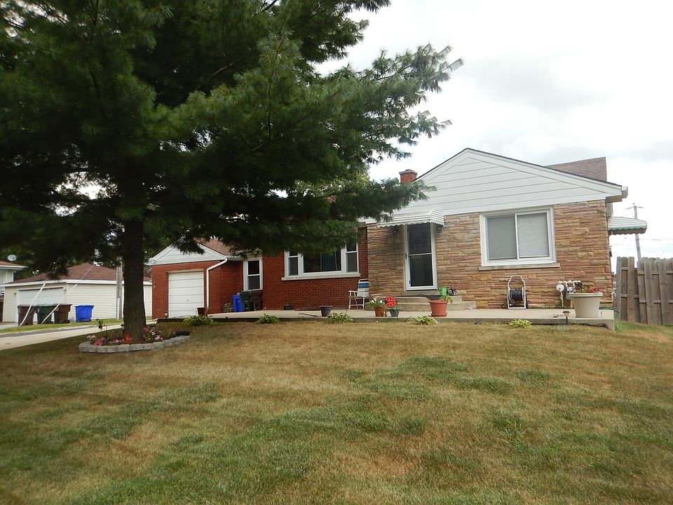 1st image of 2643 Euclid Ave
