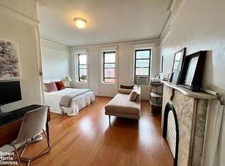 35 Charles St APT 6, New York, NY 10014