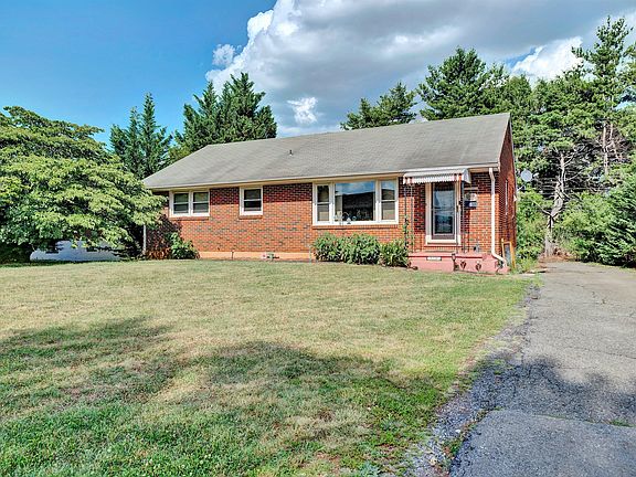 2nd image of 5539 Darby Rd