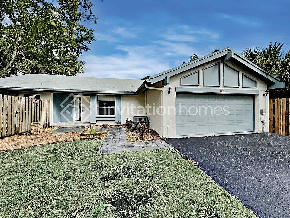 1st image of 40 Birch Dr
