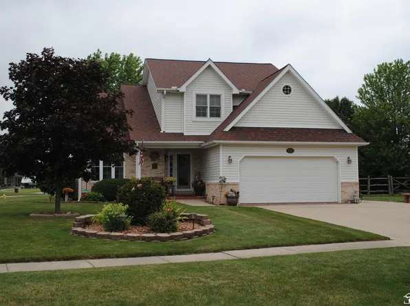 5066 Oakhaven Ln, Monroe, MI 48161