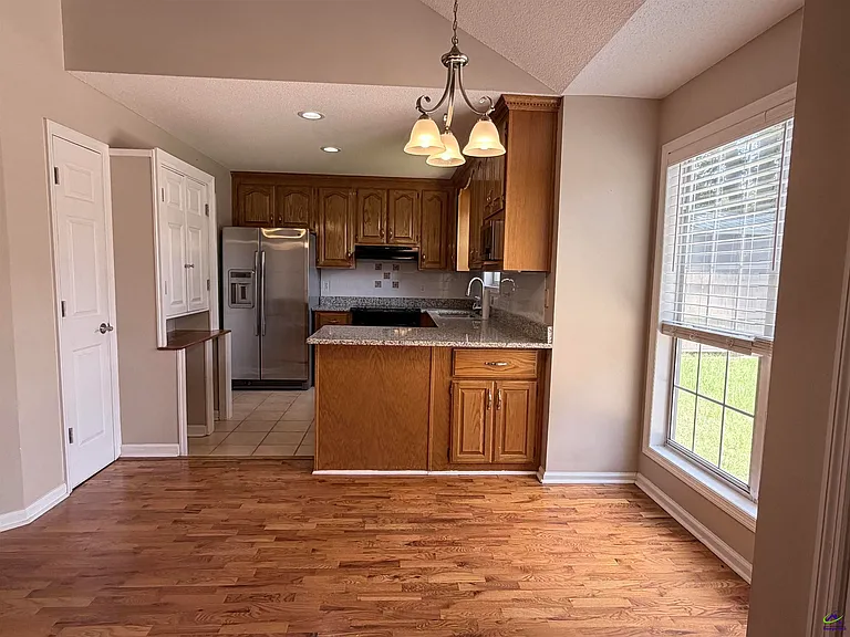 106 Quail Hollow Dr — Photo 4