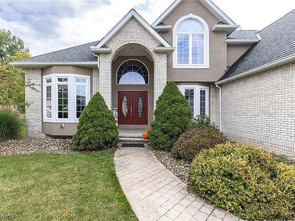 2nd image of 10285 S Red Oak