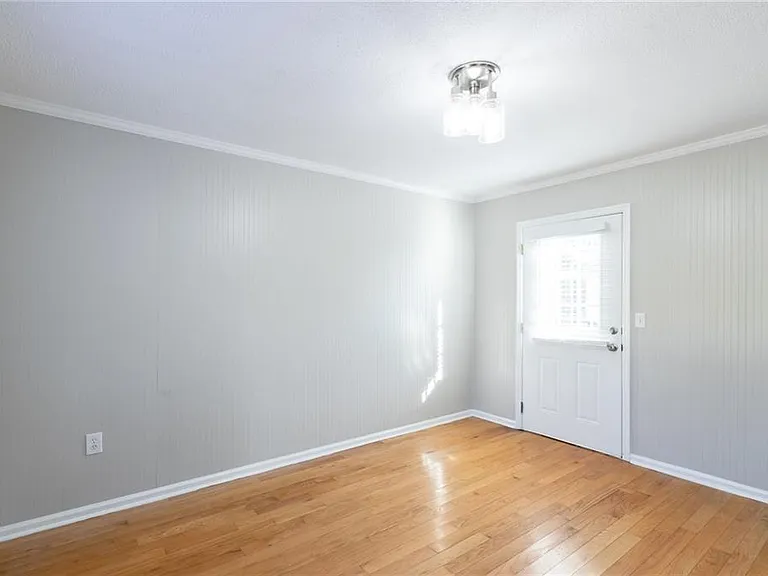 4715 S Lee St — Photo 16