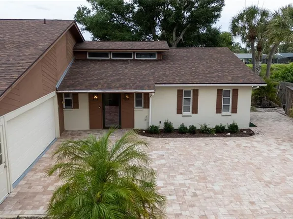 1141 Sleepy Hollow Ct, Venice, FL 34285