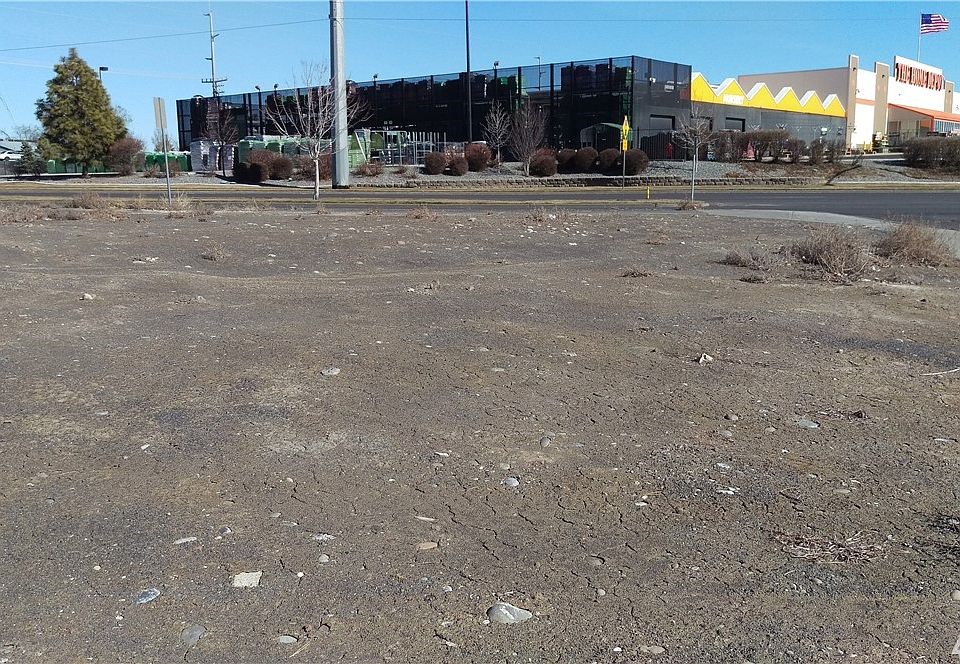1st image of 1004 & 1008 W Charlotte St