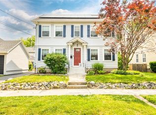 567 Wayland Ave, Providence, RI 02906