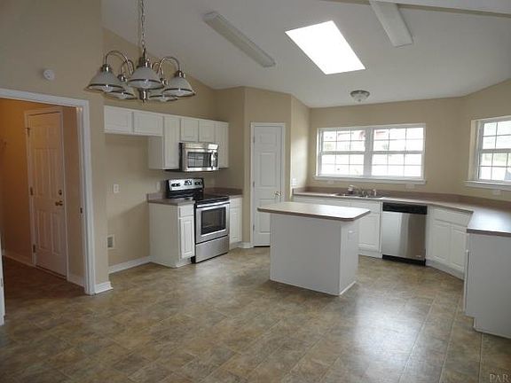 4th image of 460 Elcino Dr