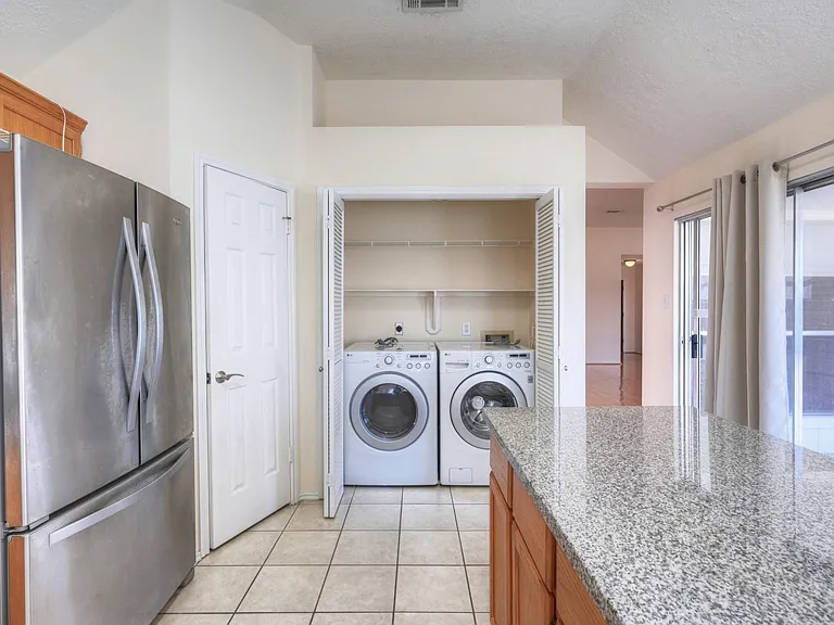 1226 Berrystone Trl — Photo 12