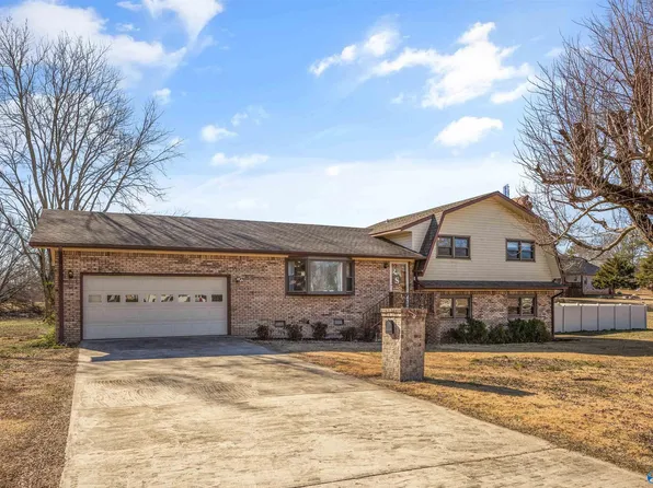 114 Davis Hill Rd, Grant, AL 35747