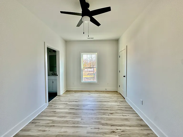 1004.5 N 21st St #A — Photo 18