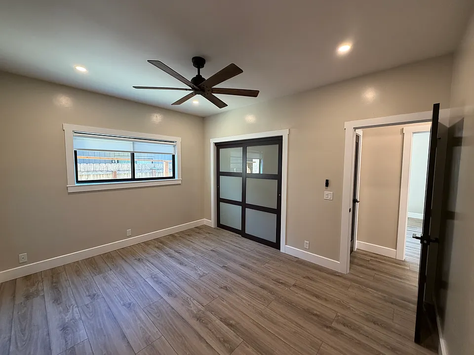 420 Longbranch Ave #113
