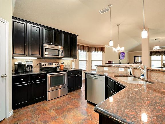 3rd image of 1900 Michelle Creek Dr