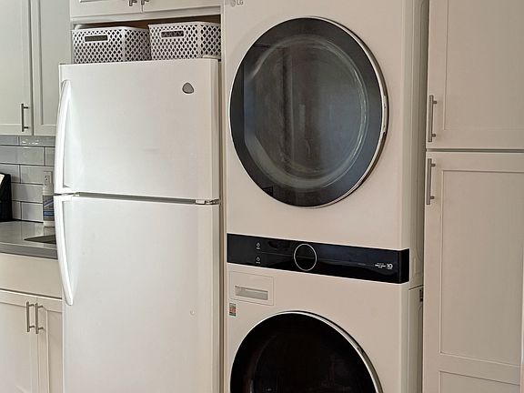 4th image of 5417 Boulevard #2