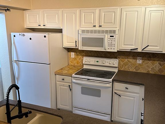3rd image of 4149 Residence Dr APT 814
