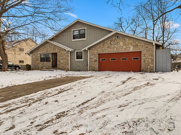 2nd image of 8943 Beckford Dr