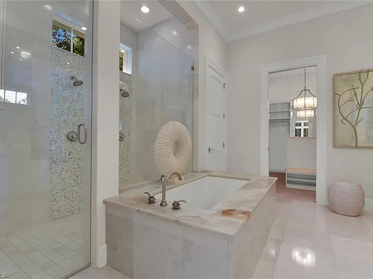 2250 Crayton Rd — Photo 34