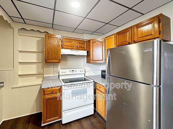 3rd image of 108 N Broad St
