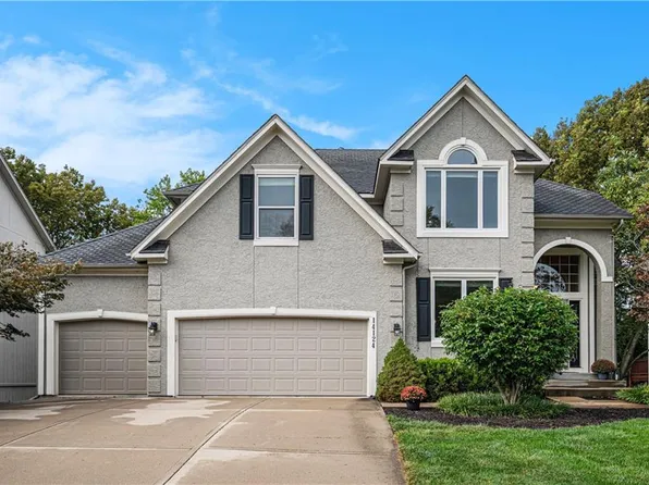 14124 Flint St, Overland Park, KS 66221