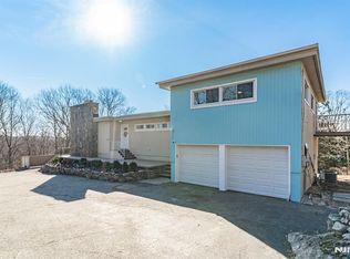 21 Skyview Rd, Ringwood, NJ 07456