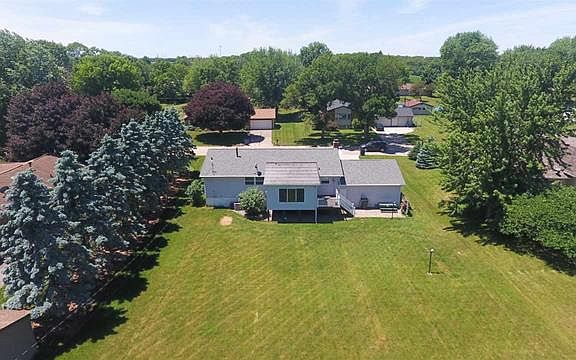 Room for pool and Garden!