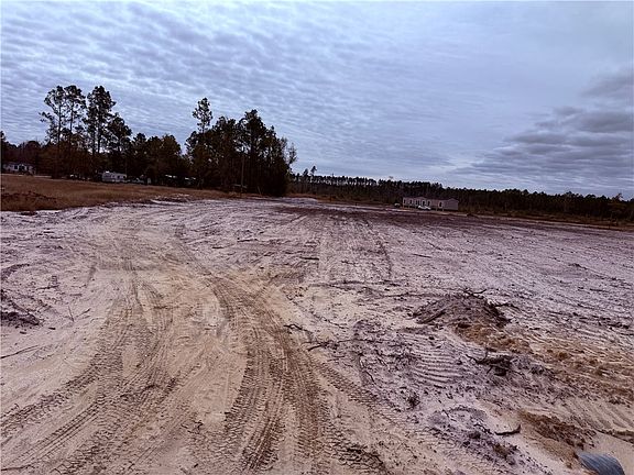 3rd image of 16 Wiregrass Ln