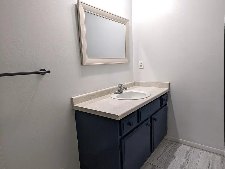 407 Vermillion St #2 — Photo 5