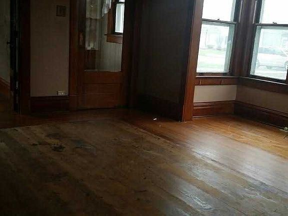 4th image of 517 Walnut St