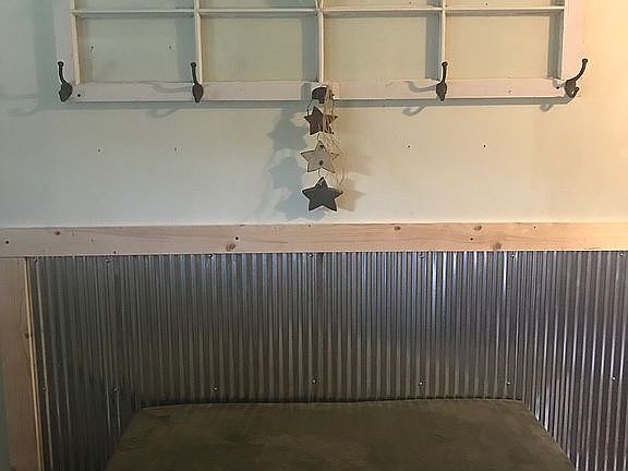 3rd image of 5881 80th Ave