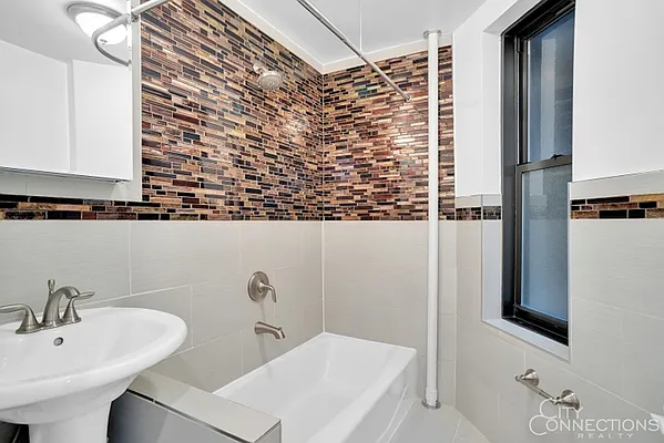 Rented by City Connections Realty | media 26