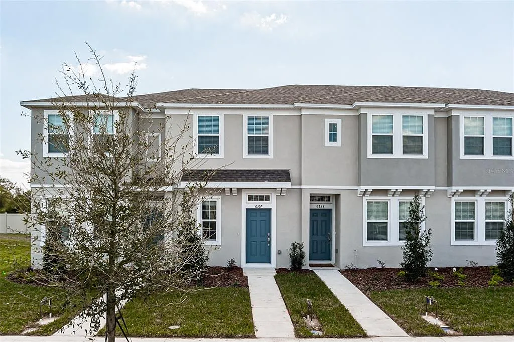 2 bed, 2.5 bath, 1216 sqft, $1,975 — Photo 2