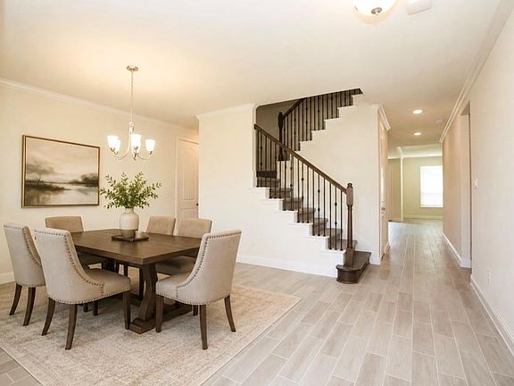2nd image of 3642 Pasteur Ln