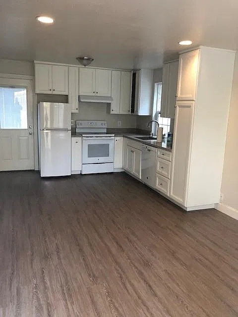 1 bed, 500 sqft, $1,800 — Photo 3