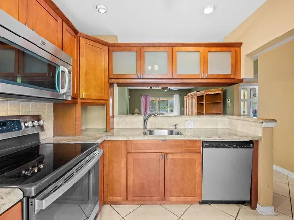 5151 W Oakland Park Boulevard #309, Lauderdale Lakes, FL 33313