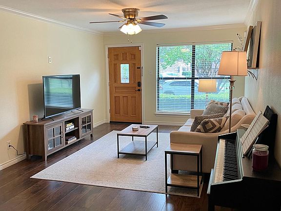 4th image of 4211 Newton Ave APT 117B